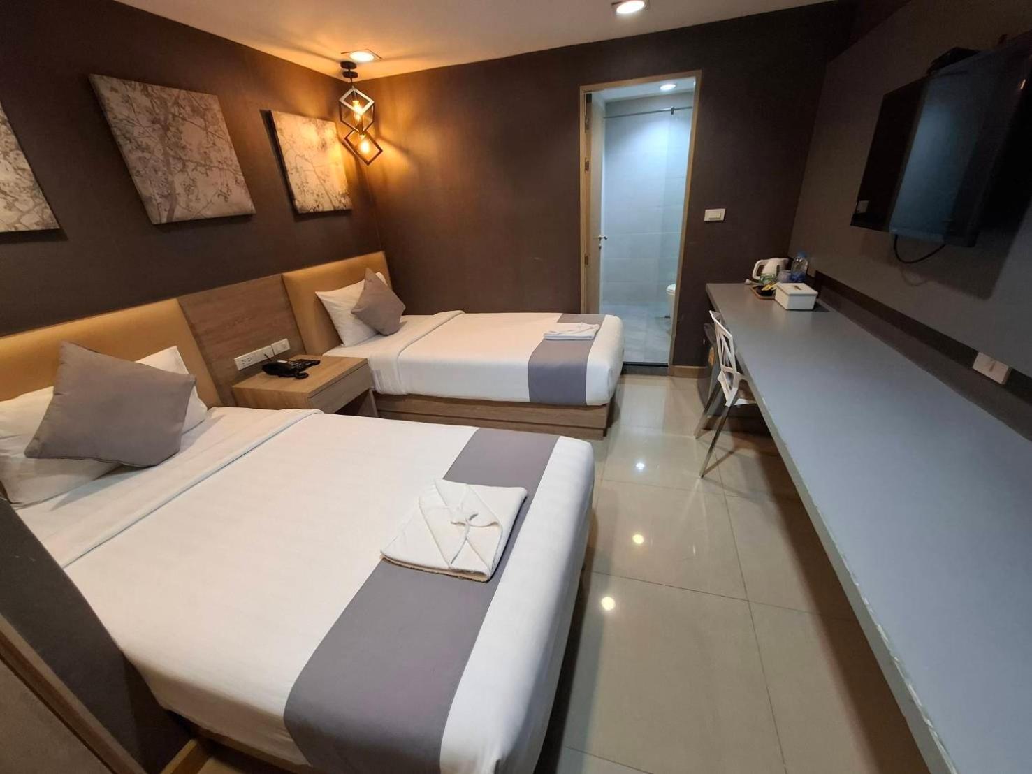 Pratunam19 Hotel Bangkok Esterno foto